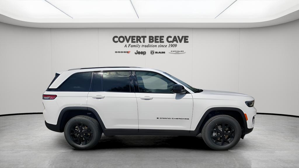new 2025 Jeep Grand Cherokee car, priced at $40,415