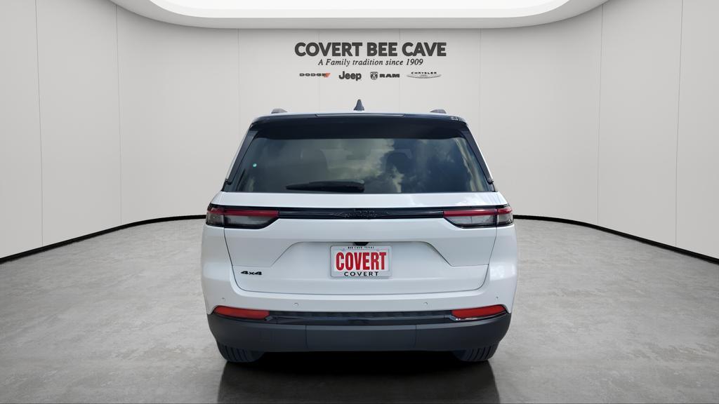 new 2025 Jeep Grand Cherokee car, priced at $40,415