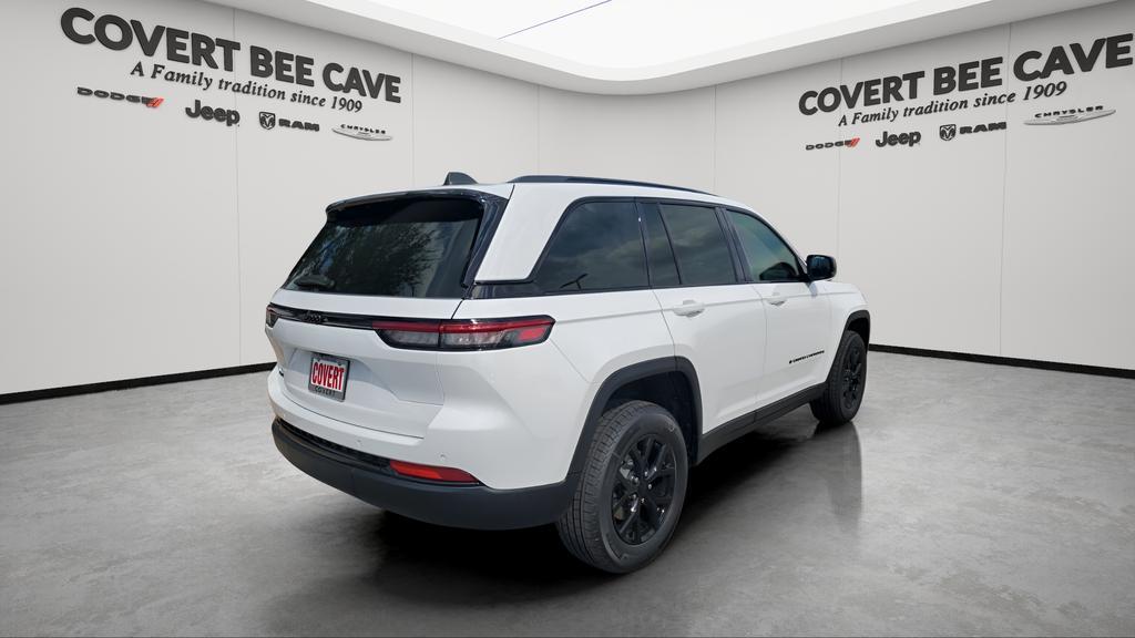 new 2025 Jeep Grand Cherokee car, priced at $40,415
