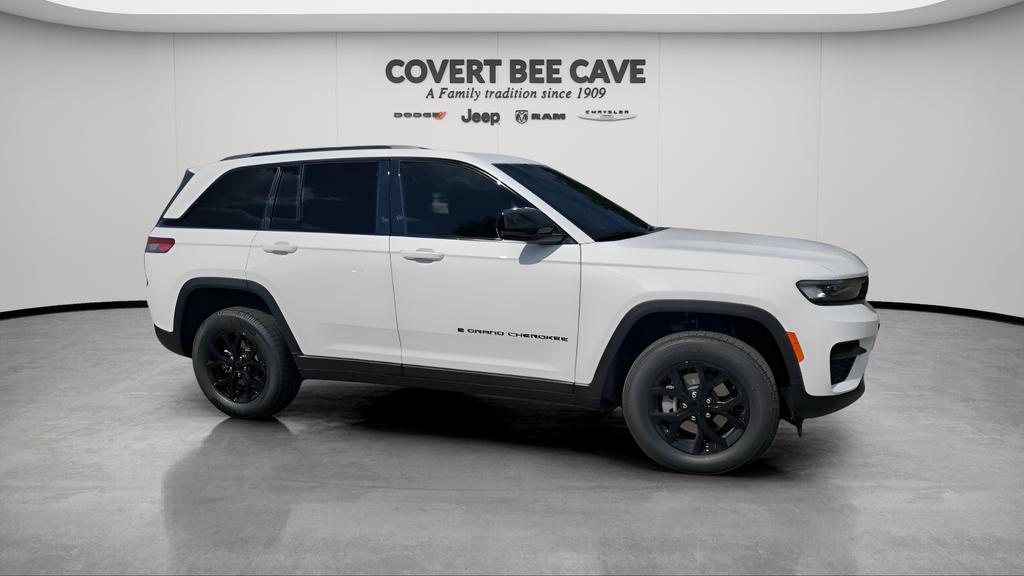 new 2025 Jeep Grand Cherokee car, priced at $40,415