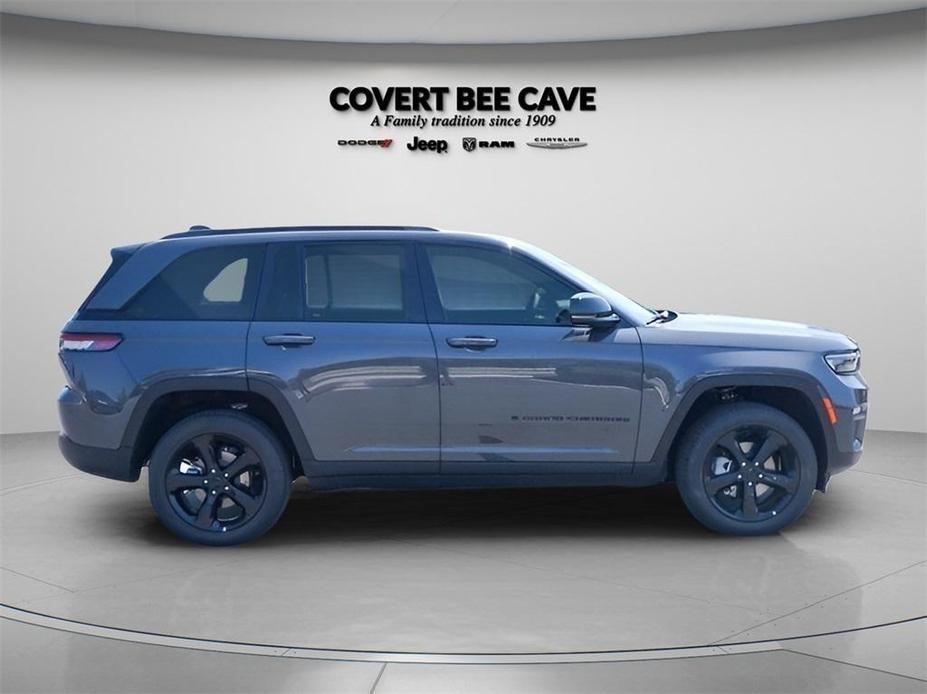 new 2024 Jeep Grand Cherokee car, priced at $47,520