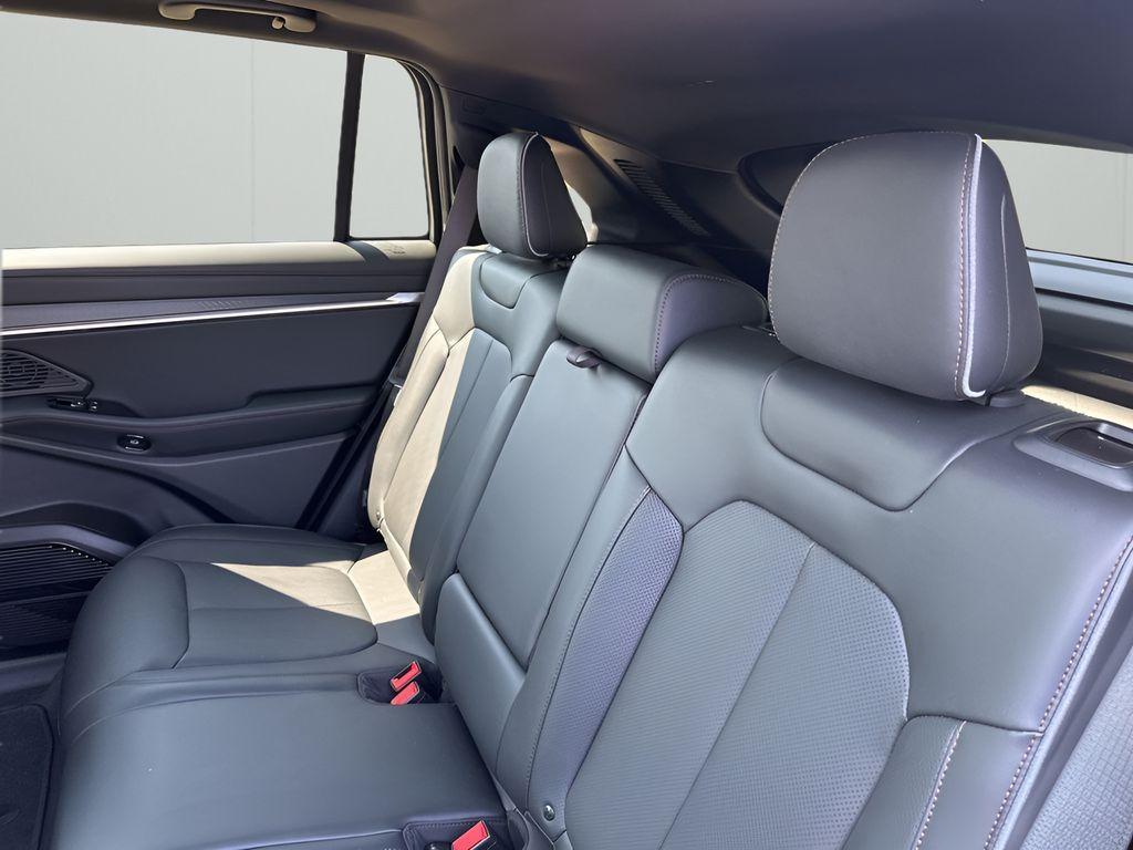 new 2025 Jeep Wagoneer S car, priced at $54,269