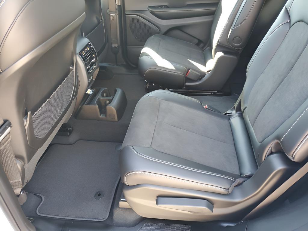 new 2025 Jeep Grand Cherokee L car, priced at $42,541