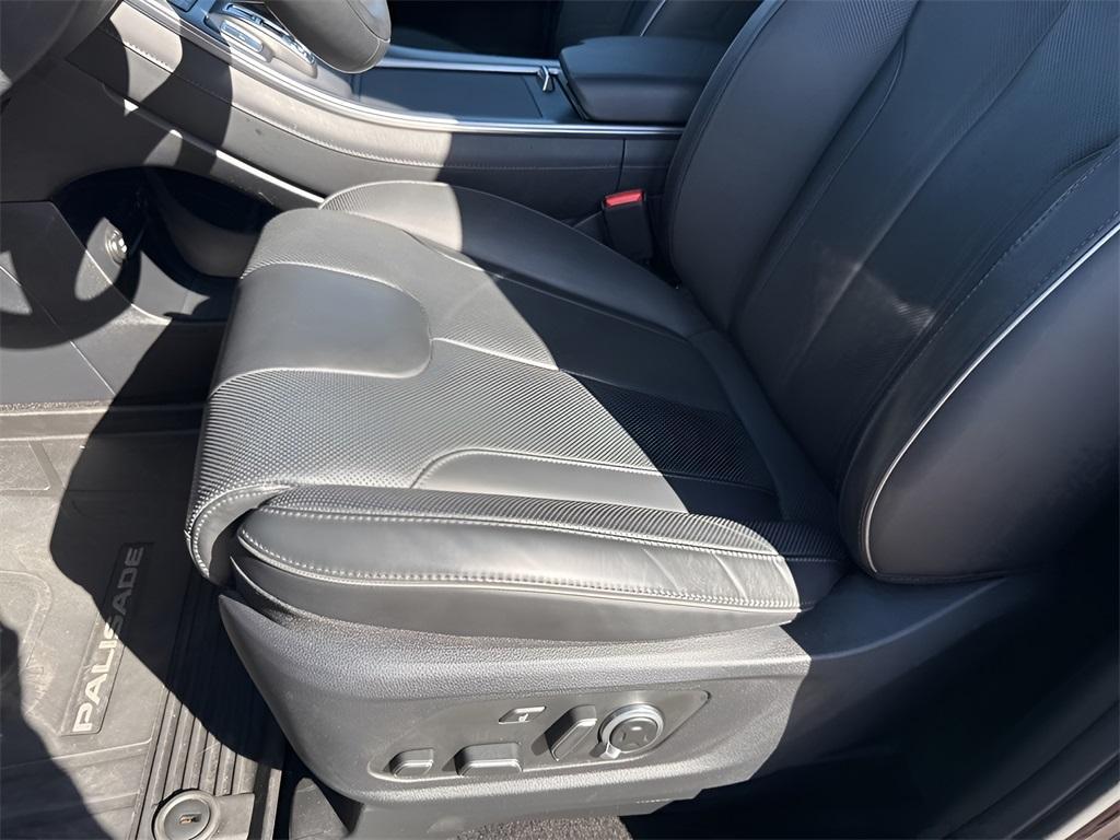 used 2024 Hyundai Palisade car, priced at $39,993