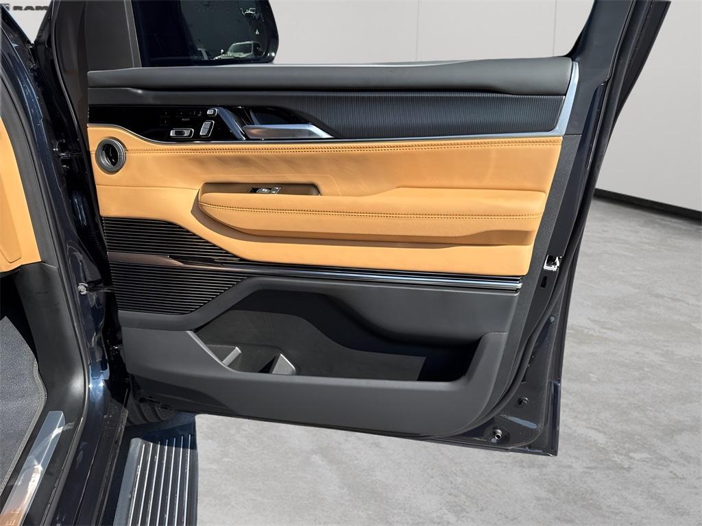 new 2025 Jeep Grand Wagoneer car, priced at $105,419