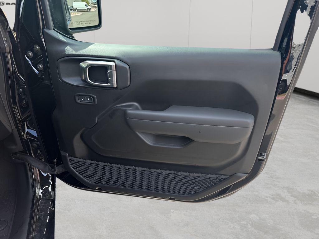 new 2025 Jeep Wrangler car, priced at $43,439