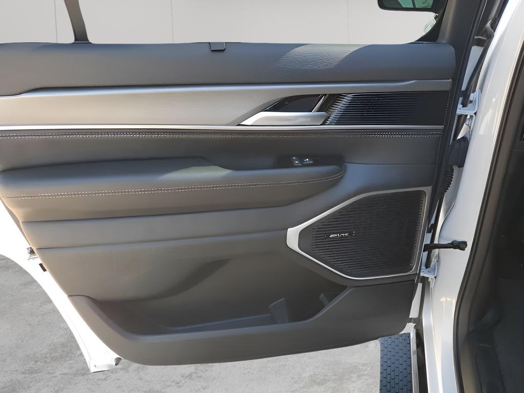 new 2025 Jeep Wagoneer car, priced at $75,530