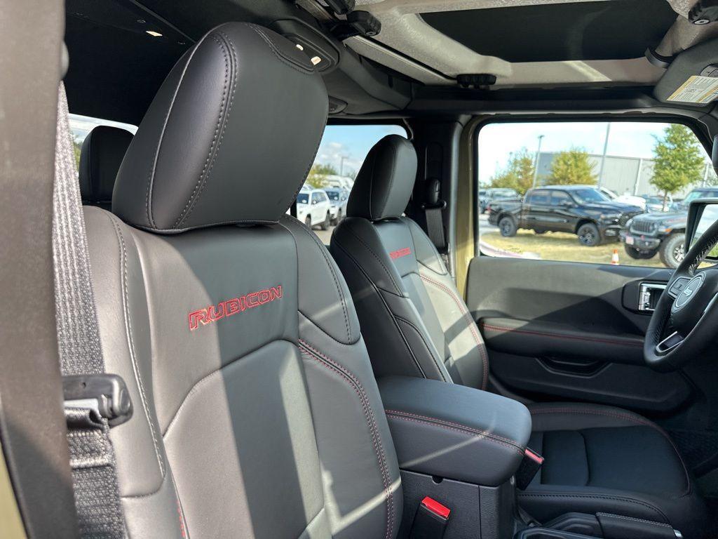 new 2025 Jeep Gladiator car, priced at $58,915