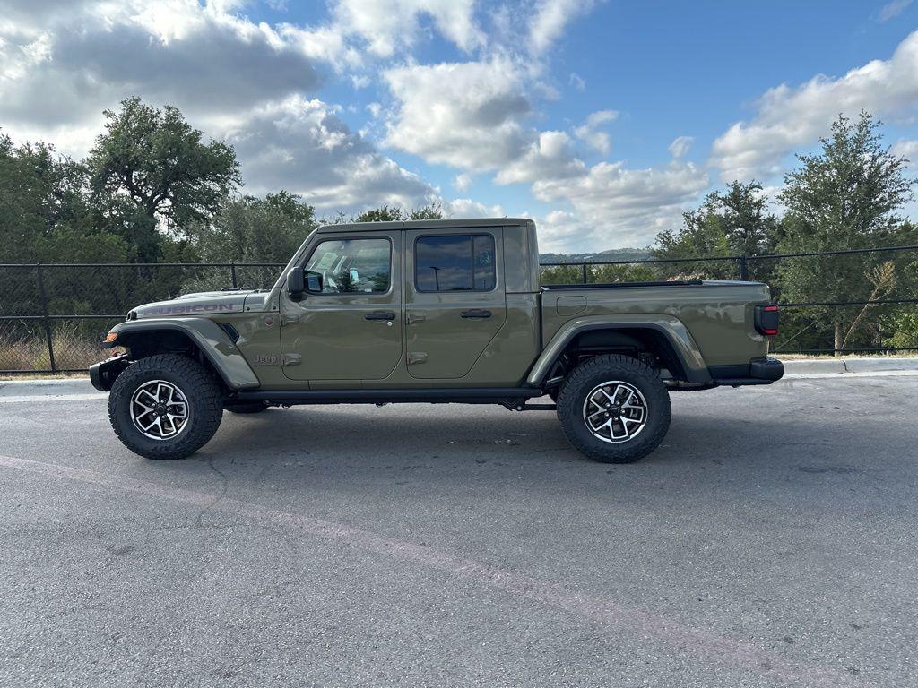 new 2025 Jeep Gladiator car, priced at $58,915