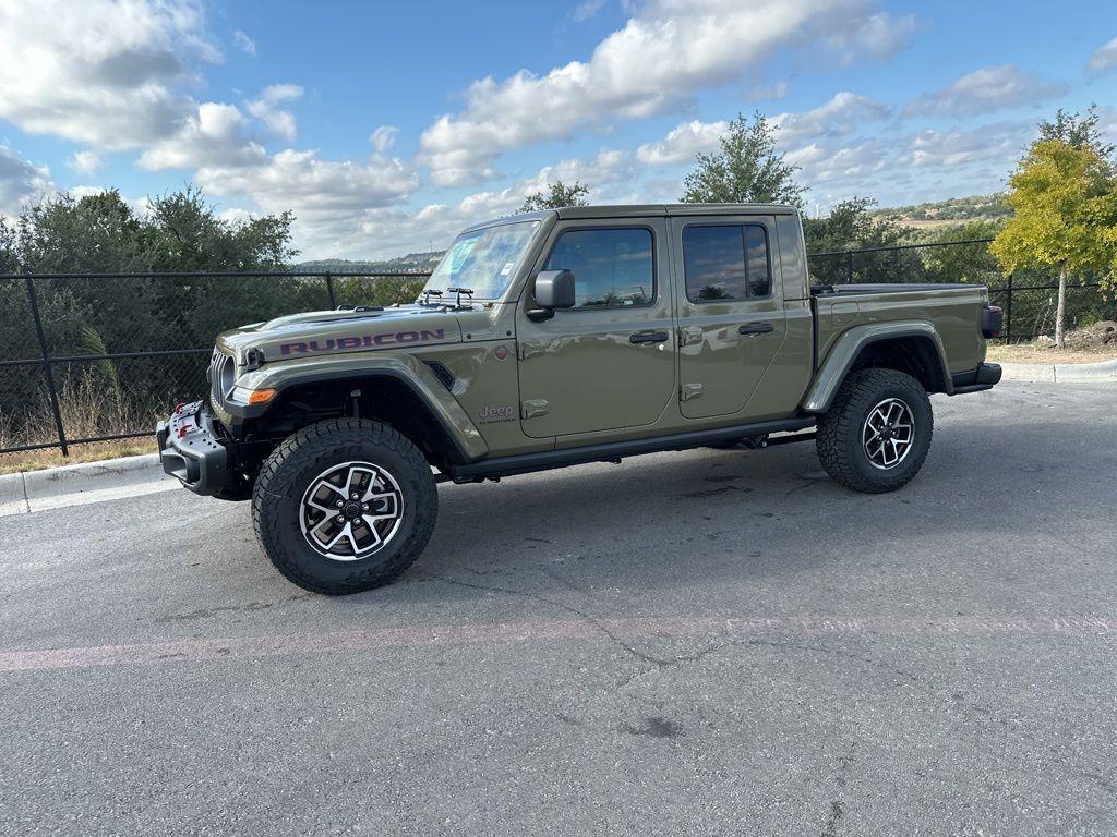 new 2025 Jeep Gladiator car, priced at $58,915