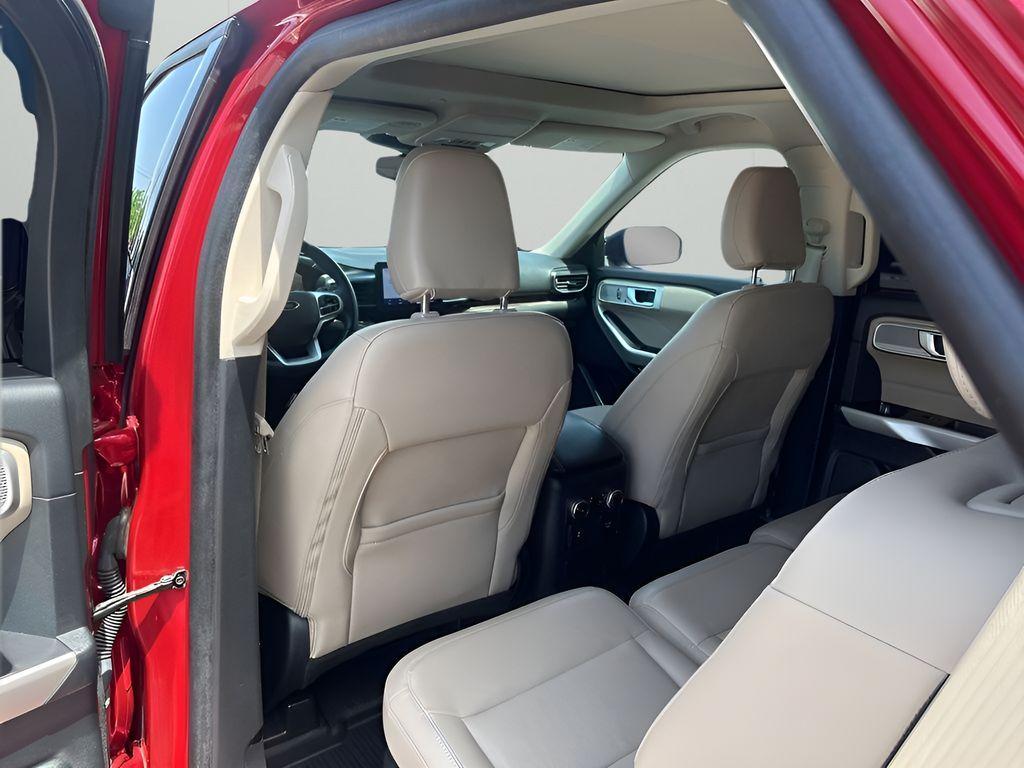 used 2022 Ford Explorer car, priced at $33,088