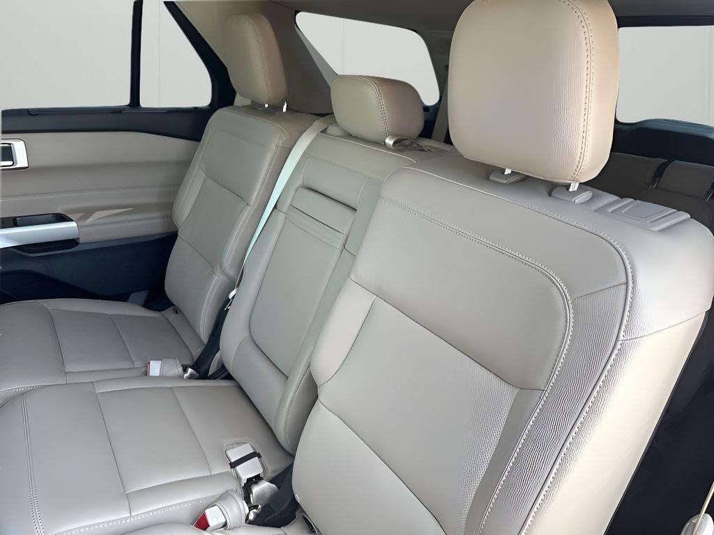 used 2022 Ford Explorer car, priced at $33,088