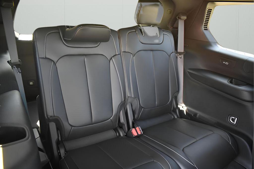 new 2025 Jeep Grand Cherokee L car, priced at $48,001