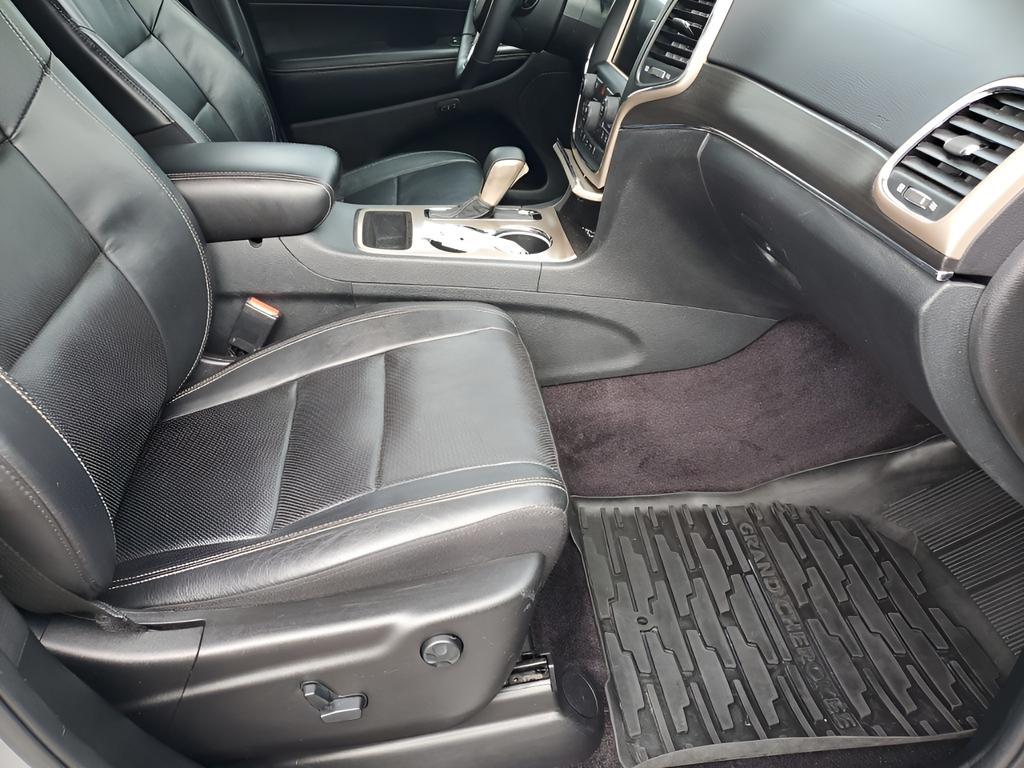 used 2017 Jeep Grand Cherokee car, priced at $15,773