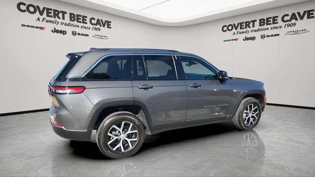 used 2024 Jeep Grand Cherokee car, priced at $39,297
