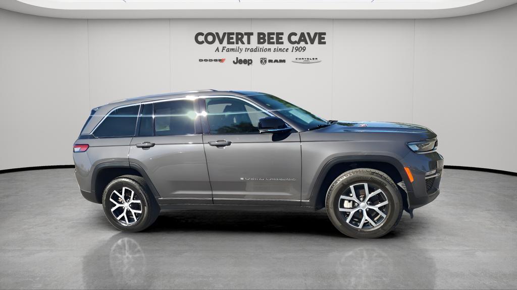 used 2024 Jeep Grand Cherokee car, priced at $39,297