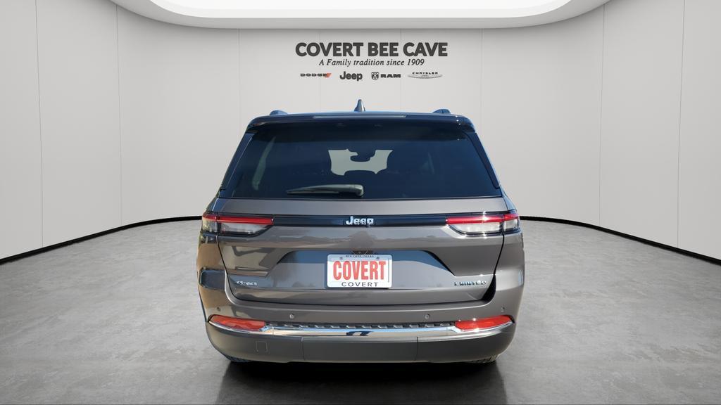 used 2024 Jeep Grand Cherokee car, priced at $39,297