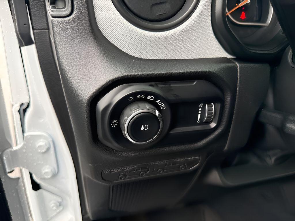 new 2025 Jeep Wrangler car, priced at $41,975