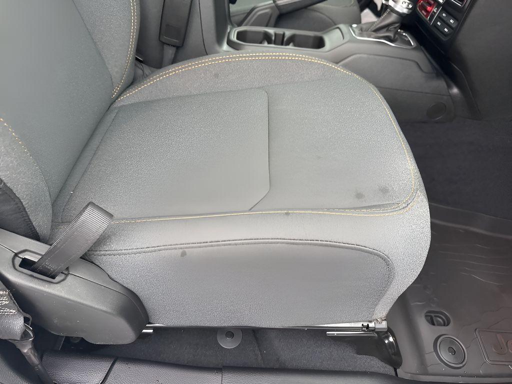 new 2025 Jeep Wrangler car, priced at $41,975