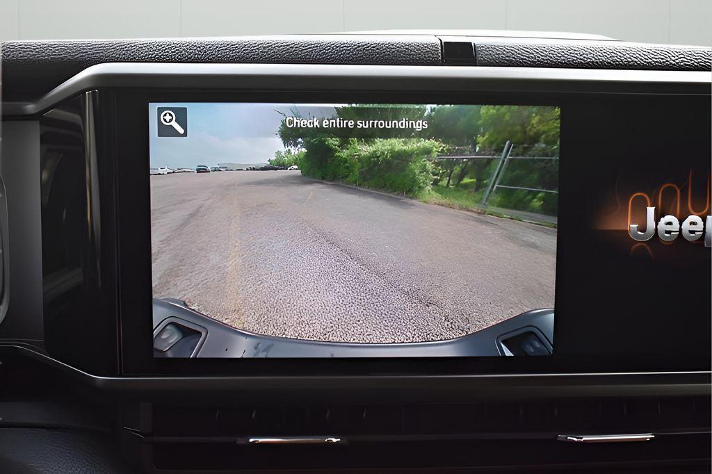 new 2025 Jeep Gladiator car, priced at $45,859