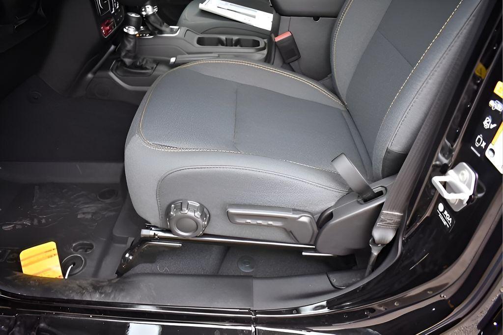 new 2025 Jeep Gladiator car, priced at $45,859