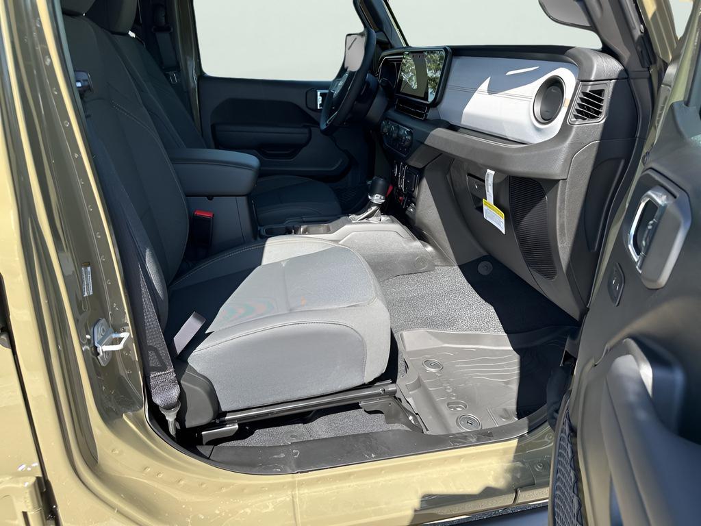 new 2025 Jeep Gladiator car, priced at $47,404