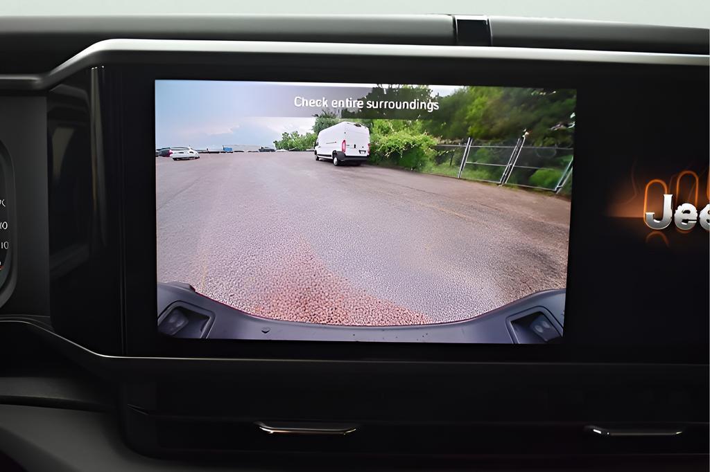 new 2025 Jeep Gladiator car, priced at $41,871