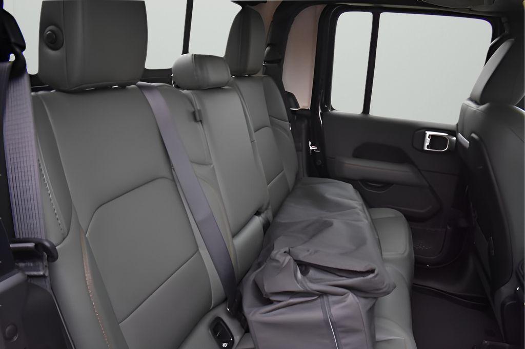 new 2025 Jeep Gladiator car, priced at $53,070