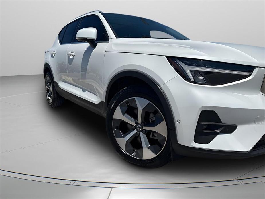 used 2023 Volvo XC40 car, priced at $34,848