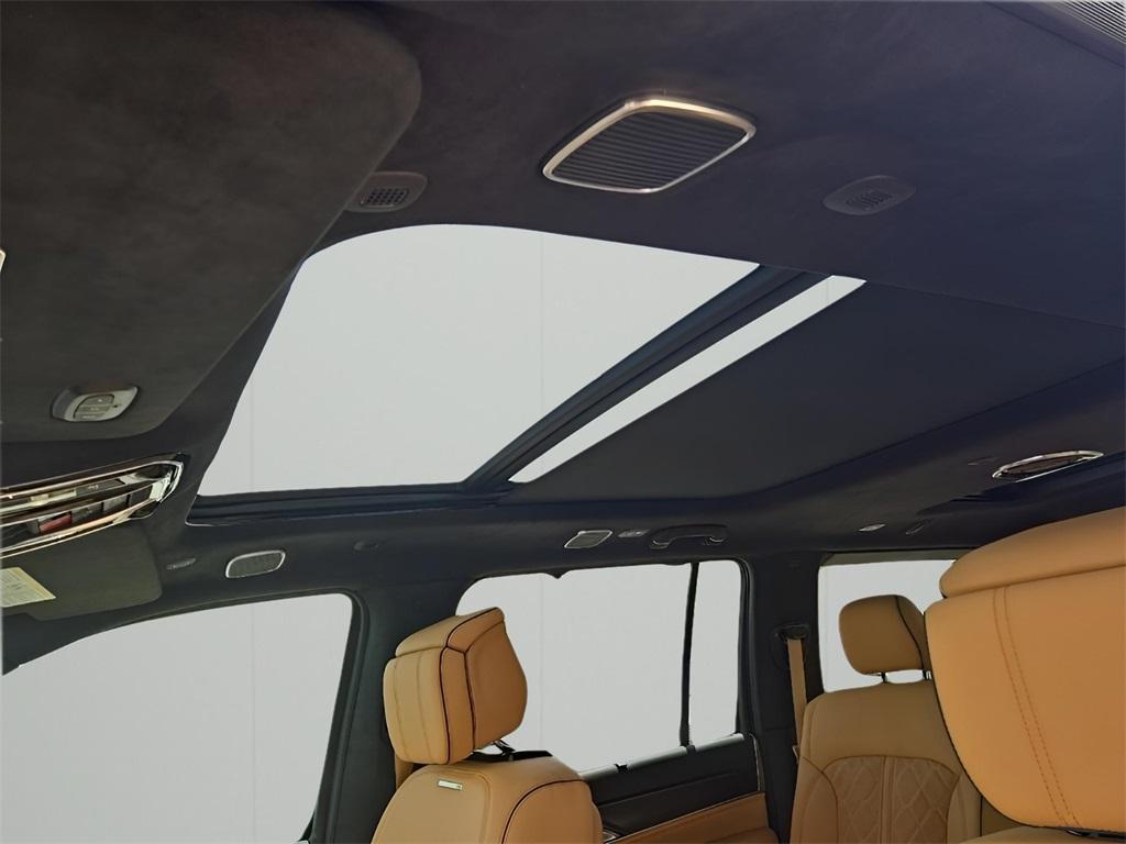 new 2025 Jeep Grand Wagoneer car, priced at $110,330