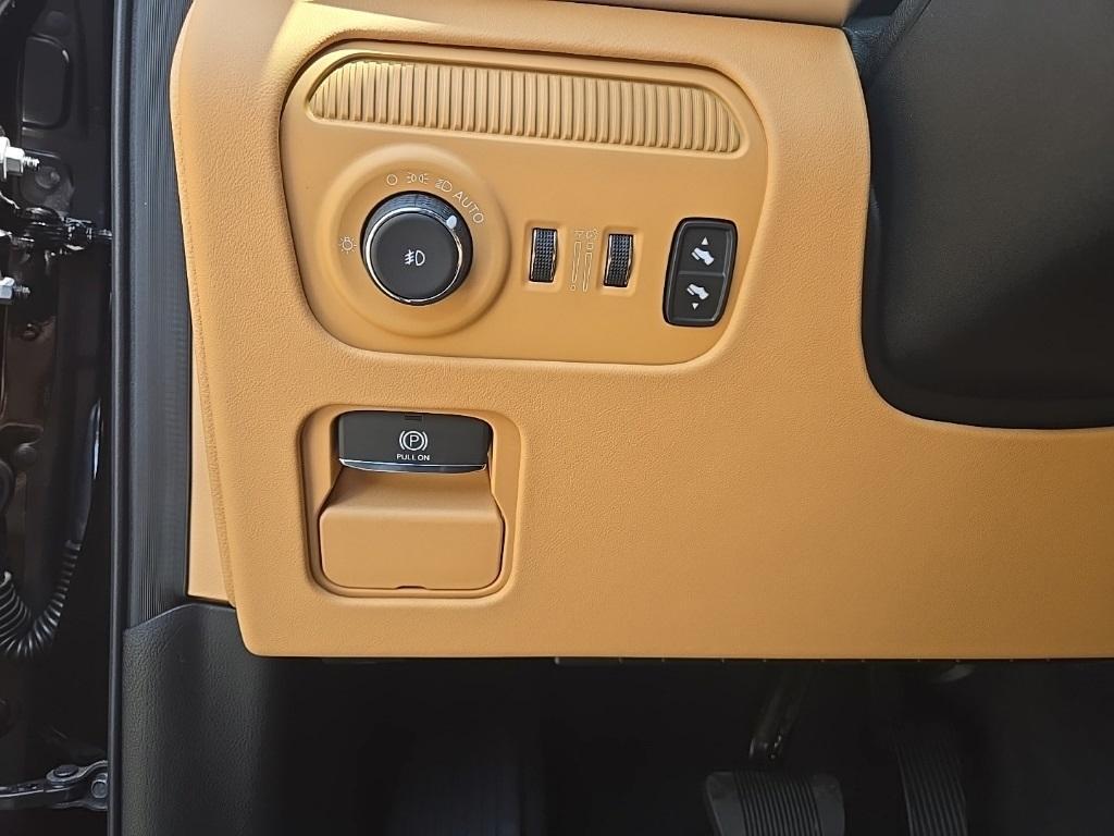 new 2025 Jeep Grand Wagoneer car, priced at $110,330