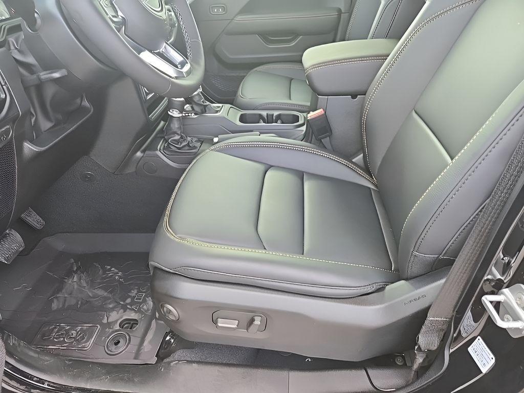 new 2025 Jeep Wrangler car, priced at $55,922