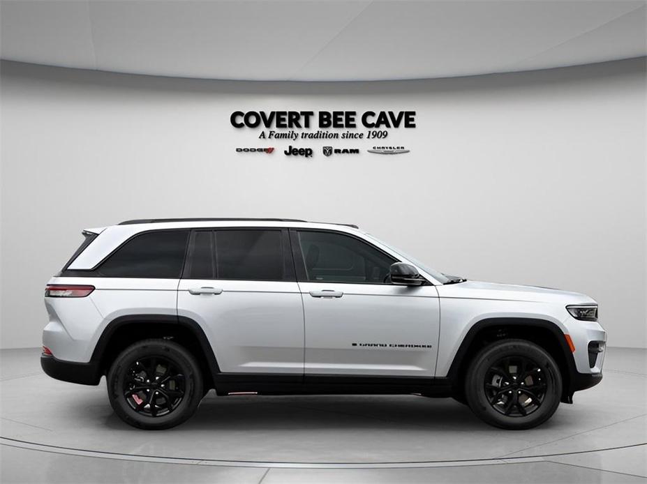 new 2024 Jeep Grand Cherokee car, priced at $42,107