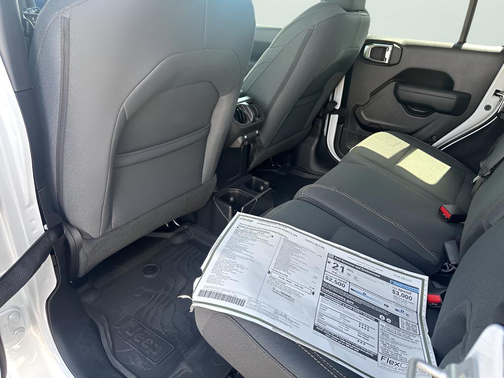 new 2025 Jeep Wrangler car, priced at $39,680