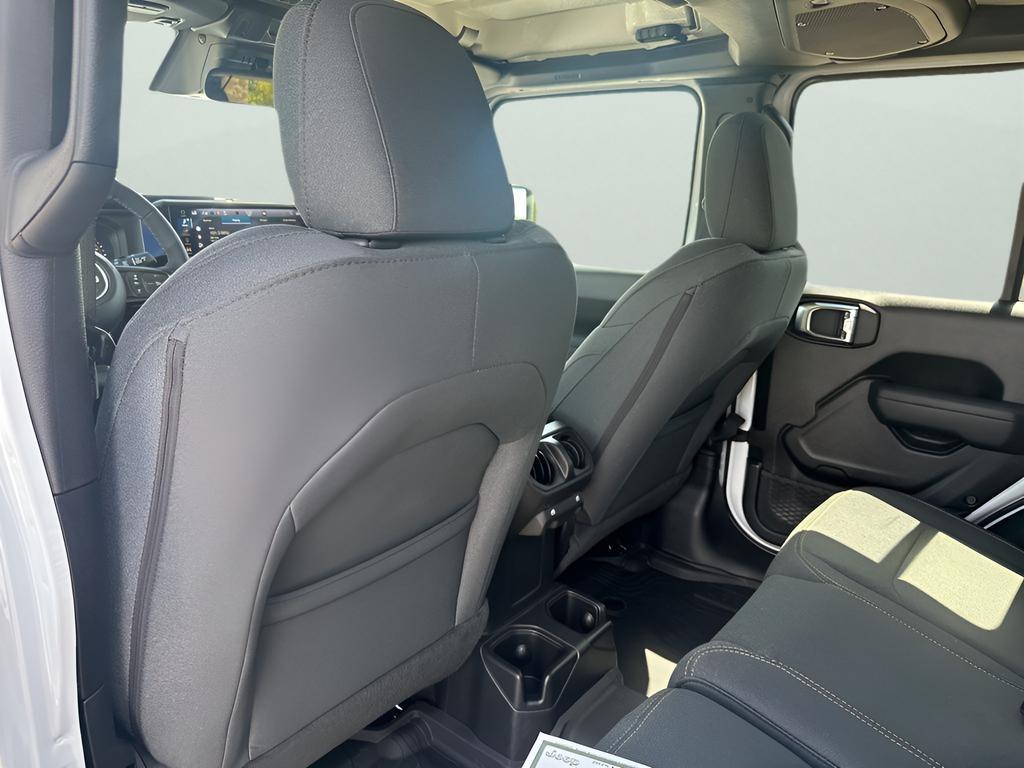 new 2025 Jeep Wrangler car, priced at $39,680