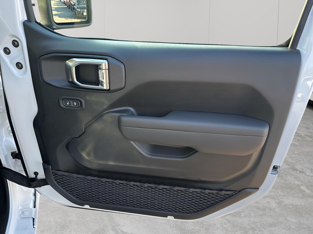 new 2026 Jeep Wrangler car, priced at $41,447