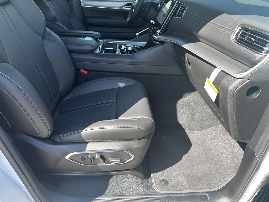 new 2025 Jeep Wagoneer L car, priced at $70,730