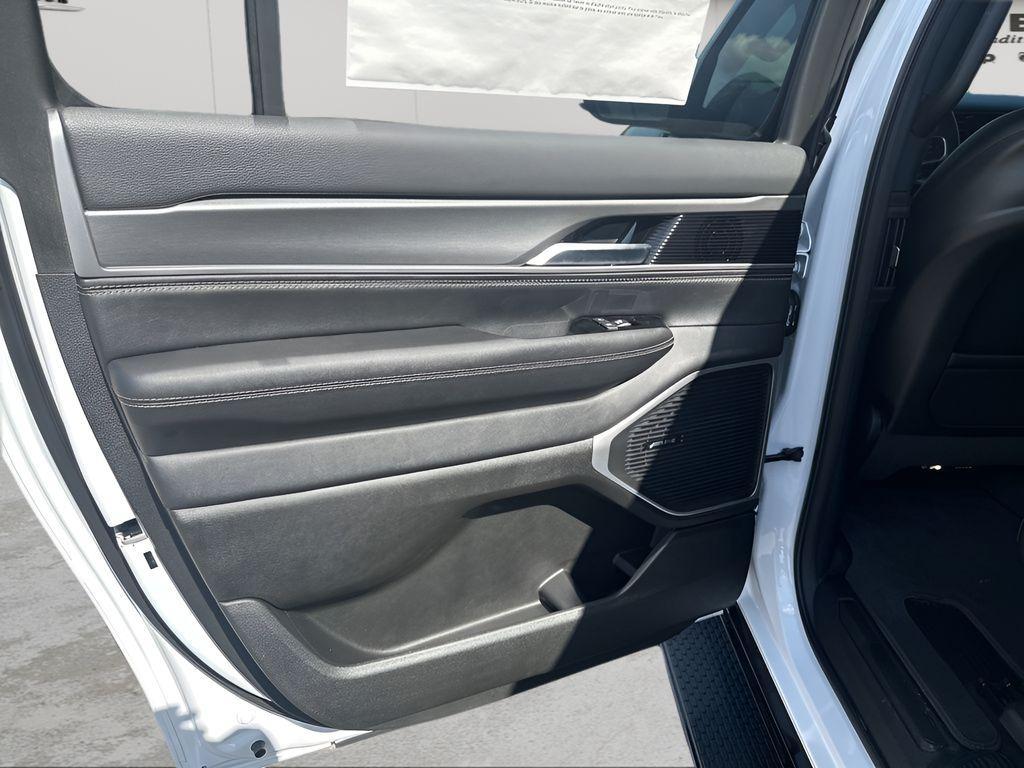 new 2025 Jeep Wagoneer L car, priced at $70,730
