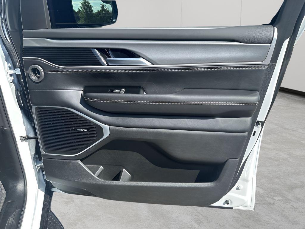 new 2025 Jeep Wagoneer L car, priced at $70,730