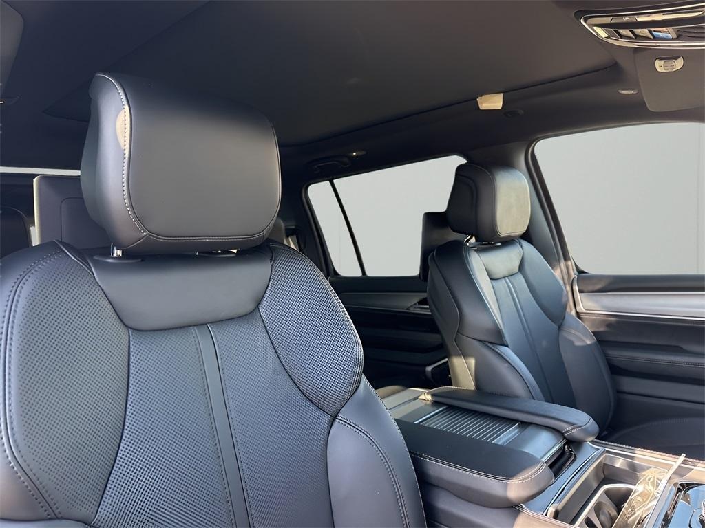 new 2025 Jeep Wagoneer car, priced at $78,225
