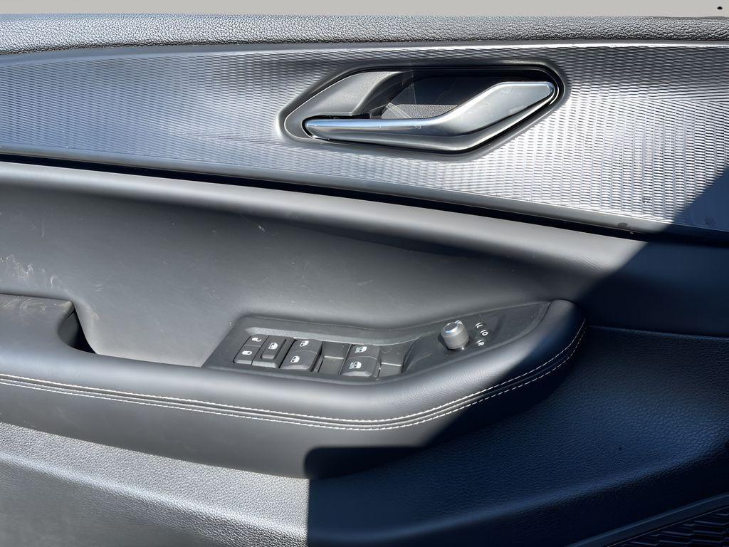 new 2025 Jeep Grand Cherokee car, priced at $36,974