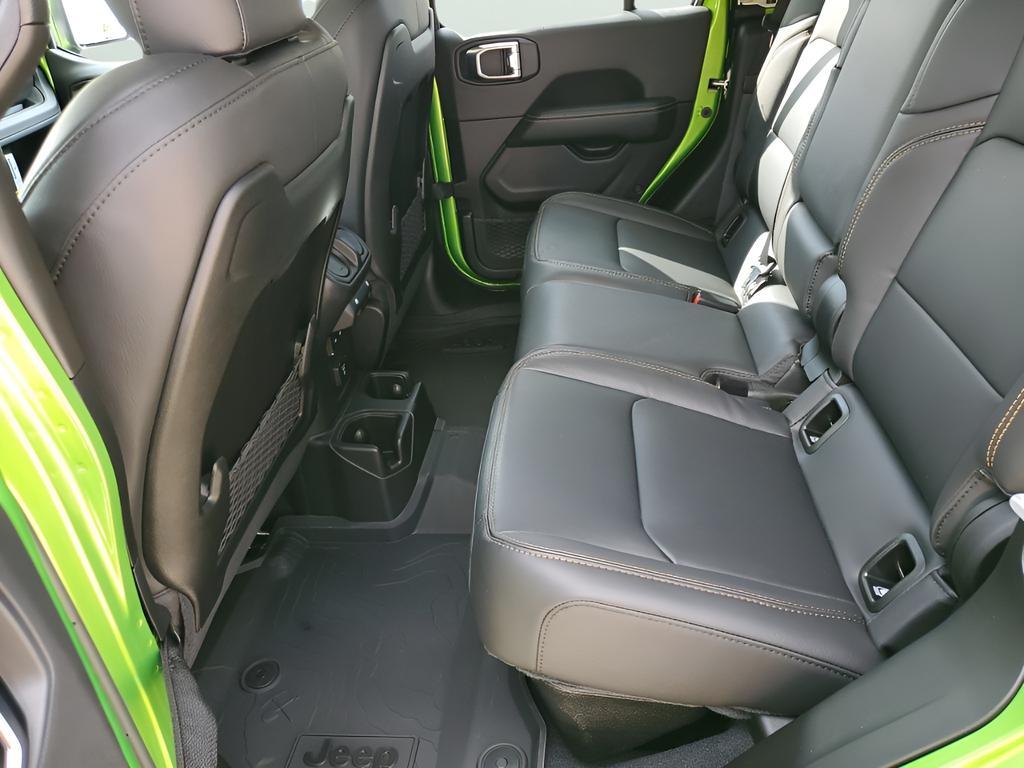 new 2025 Jeep Gladiator car, priced at $50,535