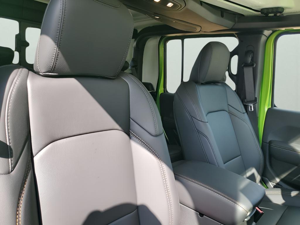 new 2025 Jeep Gladiator car, priced at $50,535