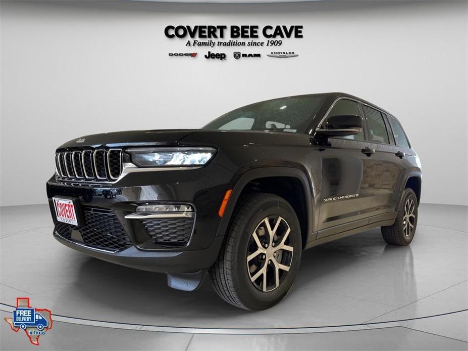 new 2025 Jeep Grand Cherokee car, priced at $44,795