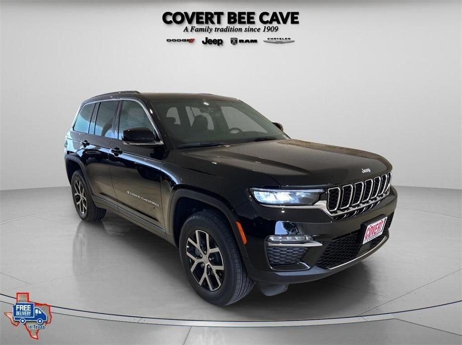 new 2025 Jeep Grand Cherokee car, priced at $44,795