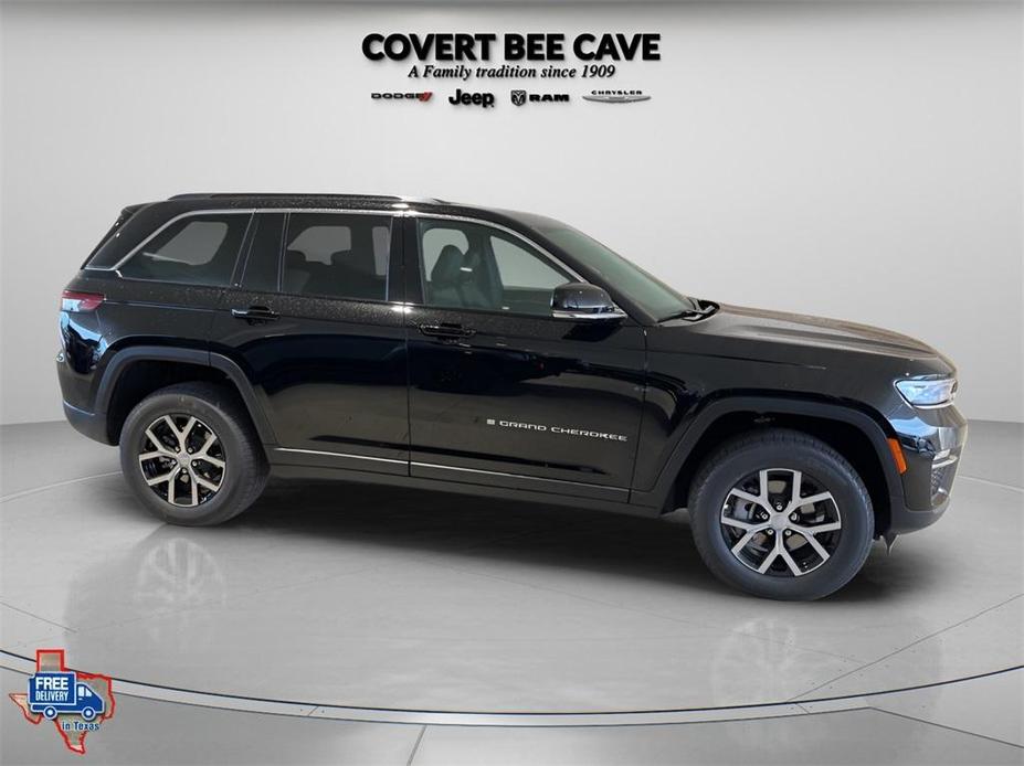 new 2025 Jeep Grand Cherokee car, priced at $44,795