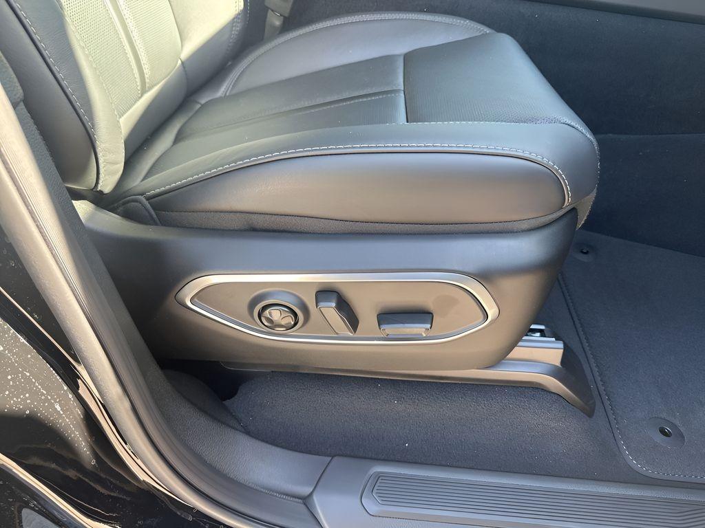 new 2025 Jeep Wagoneer car, priced at $68,517