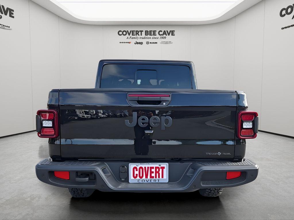 new 2025 Jeep Gladiator car, priced at $40,406