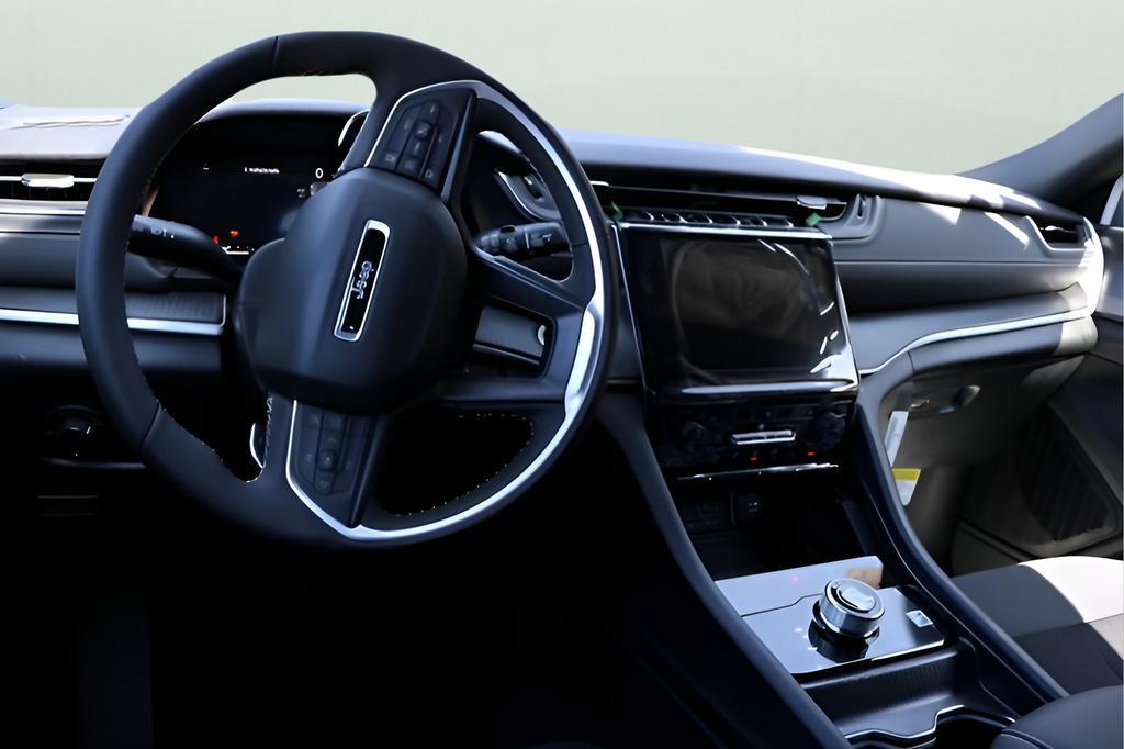 new 2025 Jeep Grand Cherokee car, priced at $36,564