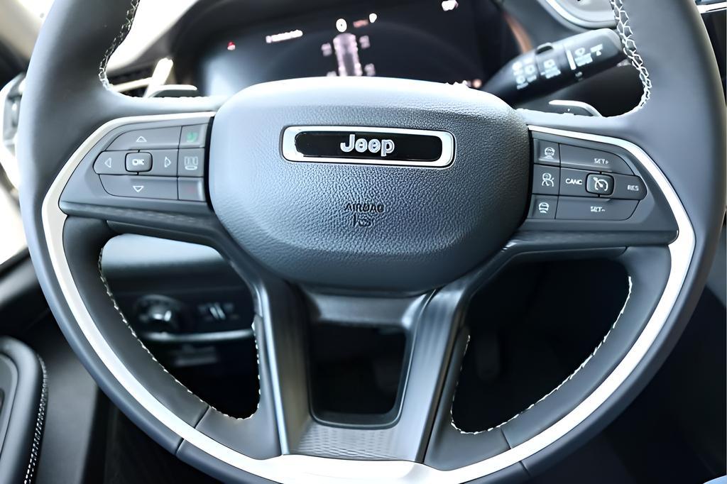 new 2025 Jeep Grand Cherokee car, priced at $36,564